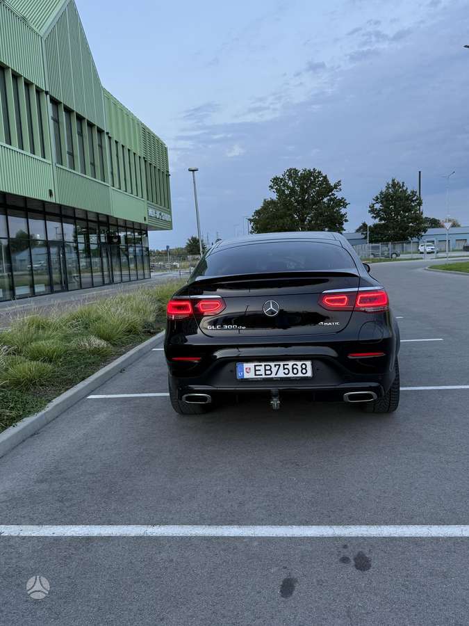 Mercedes-Benz GLC300 - 7