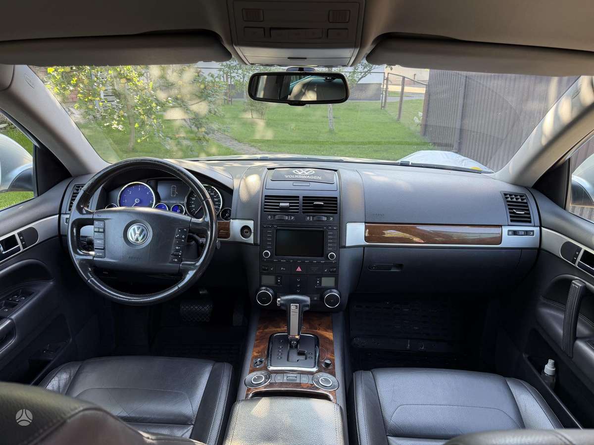 Volkswagen Touareg - 5