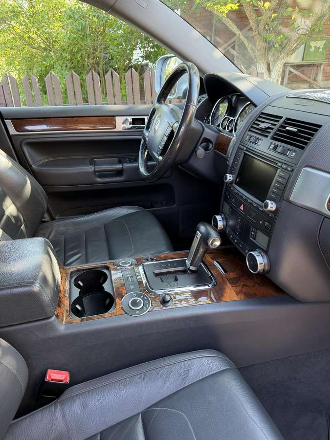 Volkswagen Touareg - 10