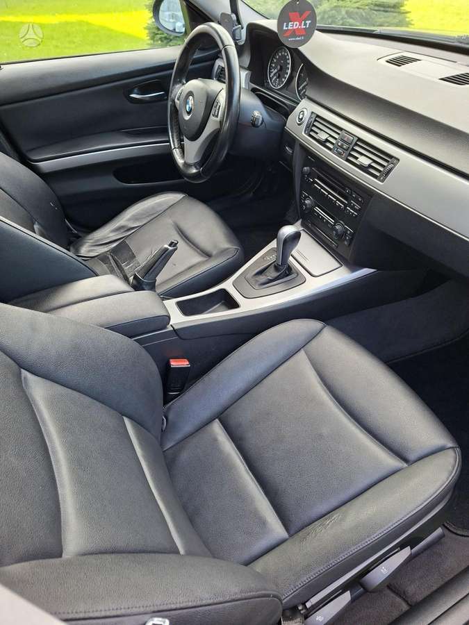 BMW 320, 2.0 l., wagon