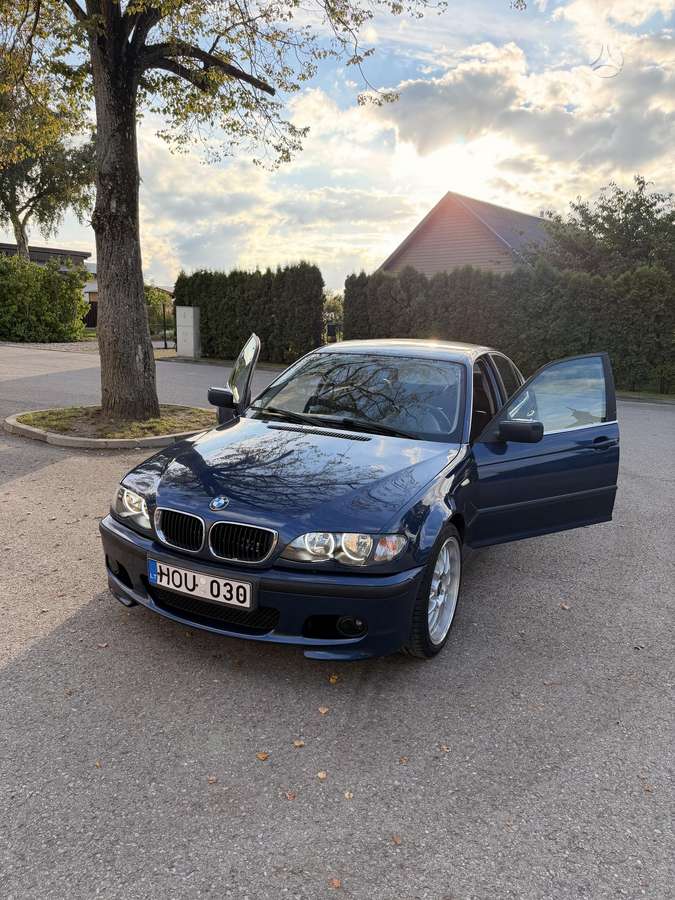 BMW 320 - 1