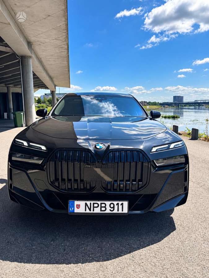 BMW 740 - 8