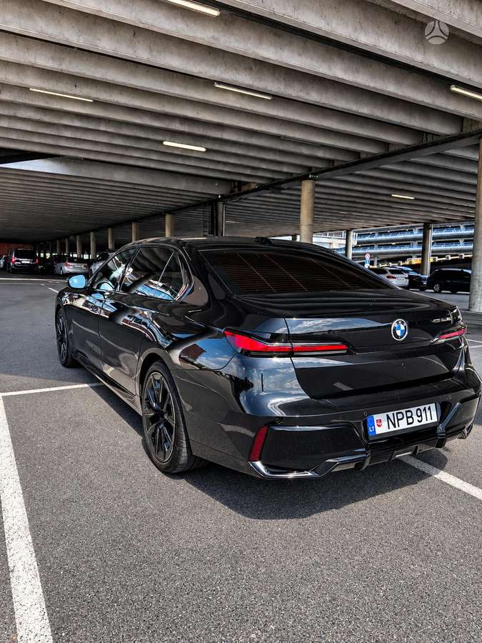 BMW 740 - 9