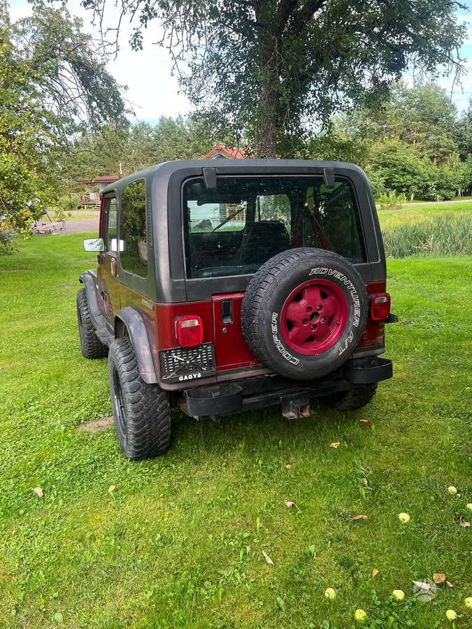 Jeep Wrangler - 7