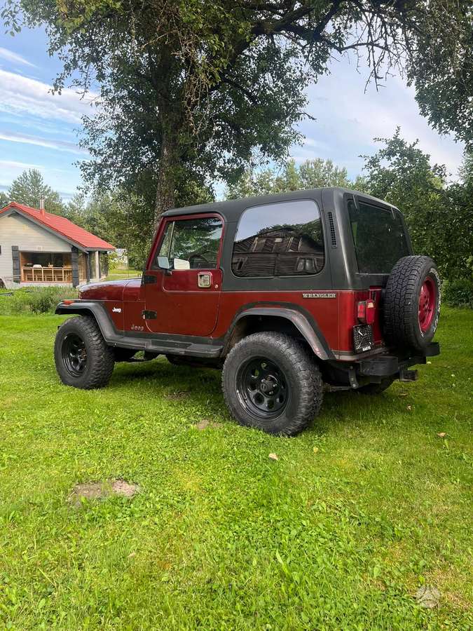 Jeep Wrangler - 9