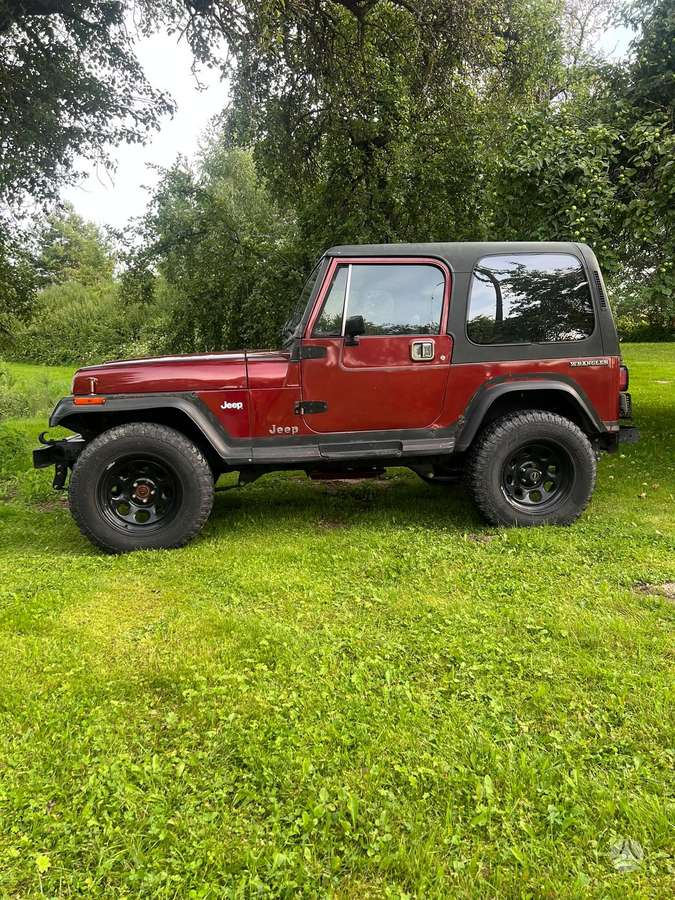 Jeep Wrangler - 10