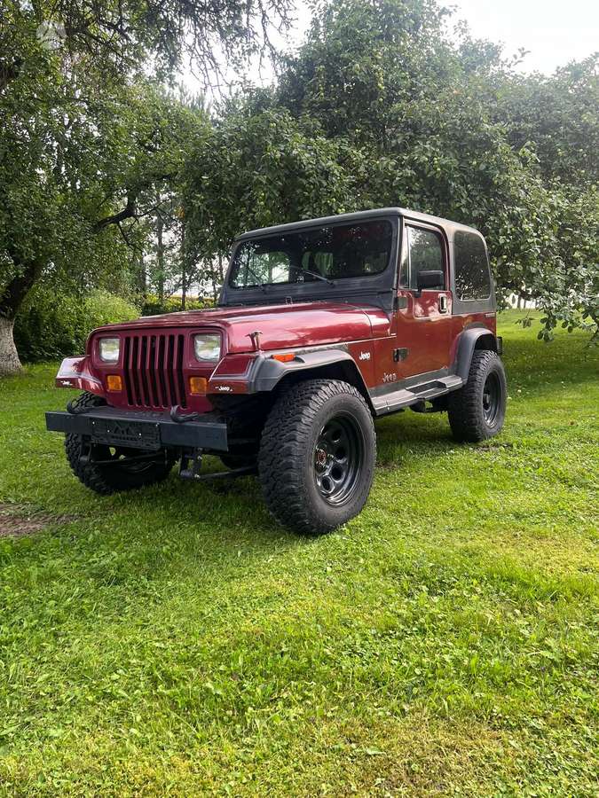 Jeep Wrangler - 11