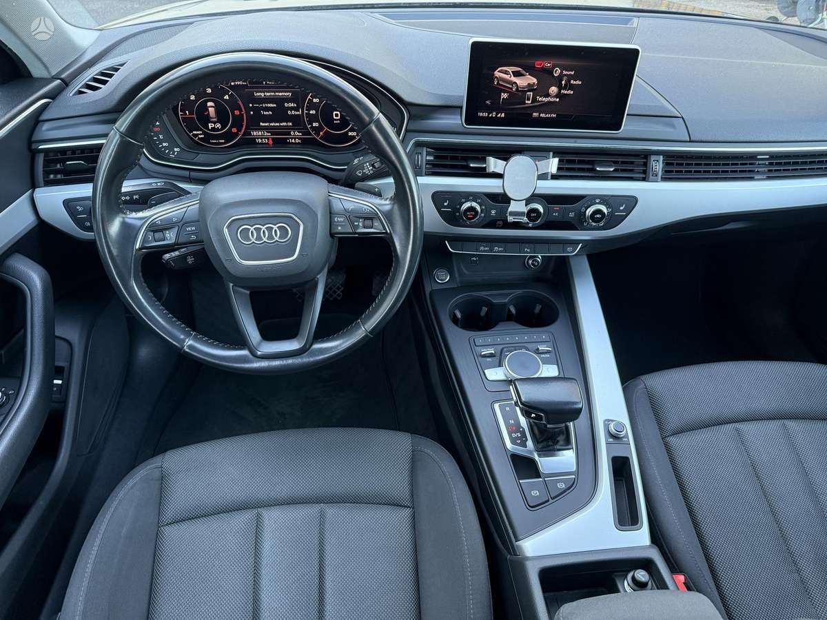 Audi A4, 2.0 l., Универсал