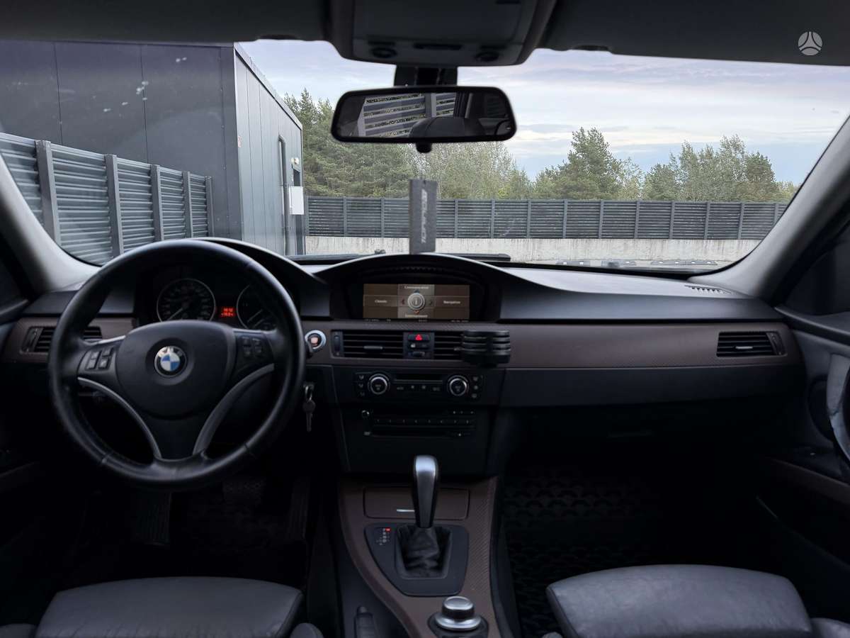 BMW 330 - 8