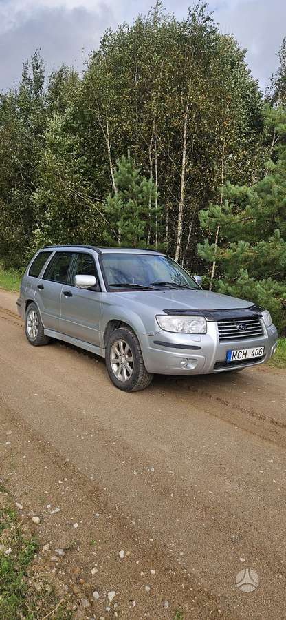 Subaru Forester, 2.0 l., off-road / crossover