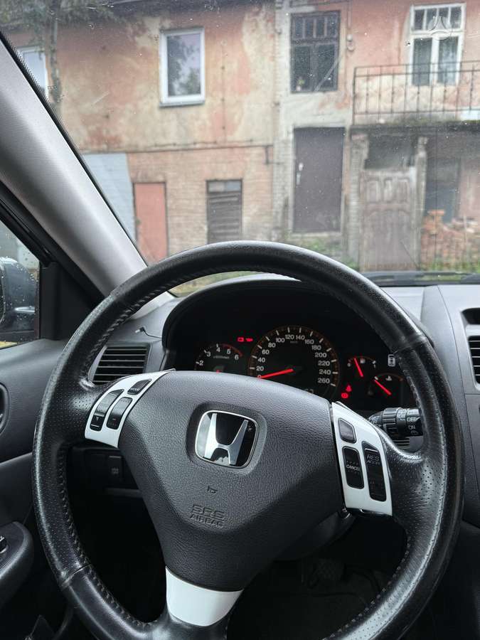 Honda Accord - 12