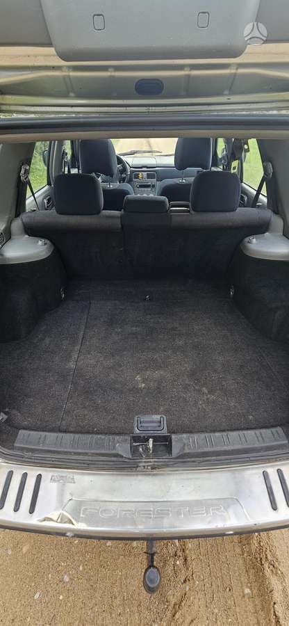 Subaru Forester, 2.0 l., off-road / crossover