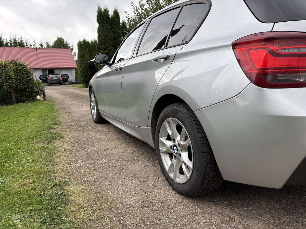 BMW 118, 2.0 l., Хэтчбек