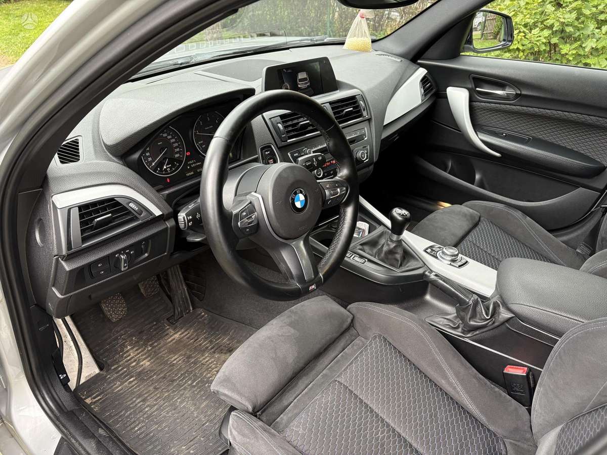 BMW 118, 2.0 l., Хэтчбек