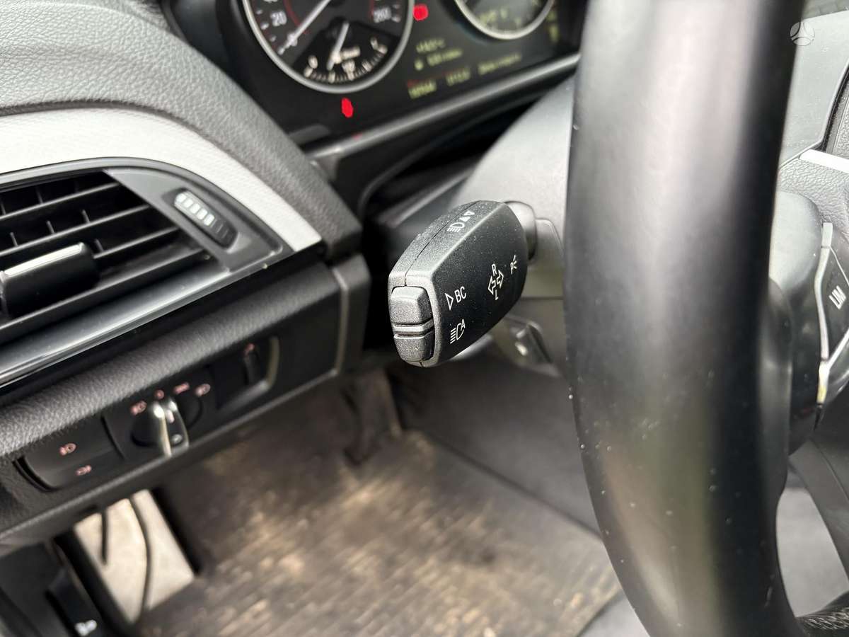 BMW 118, 2.0 l., hatchback