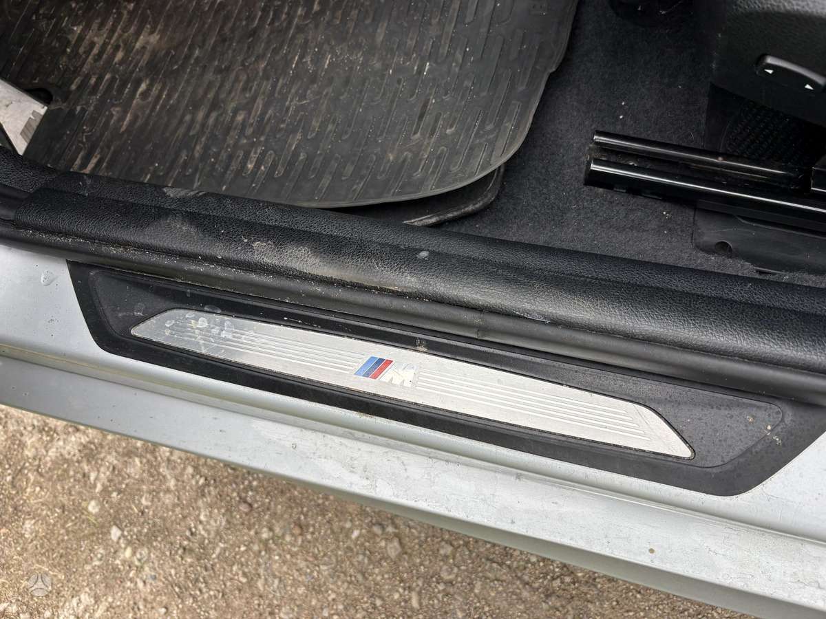 BMW 118, 2.0 l., hatchback