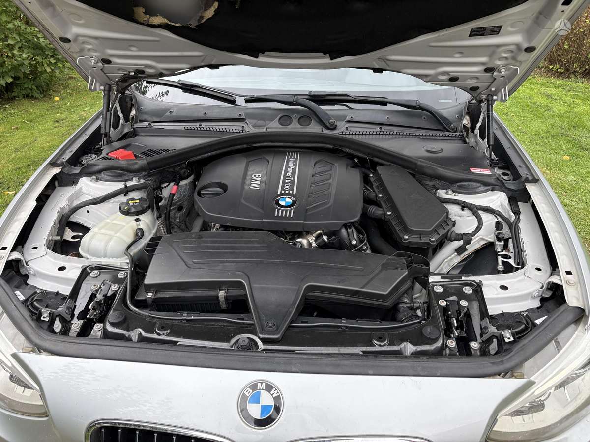BMW 118, 2.0 l., hatchback