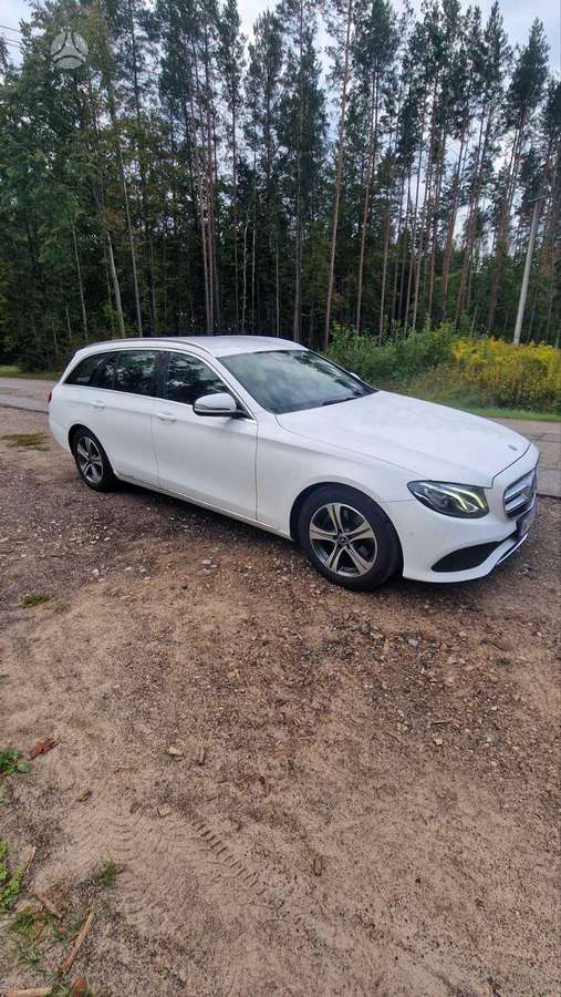 Mercedes-Benz E220 - 3