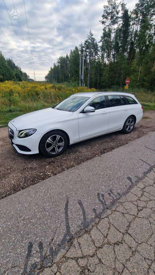 Mercedes-Benz E220 - 4