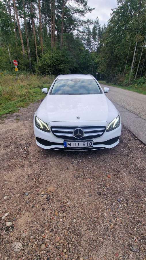 Mercedes-Benz E220 - 7