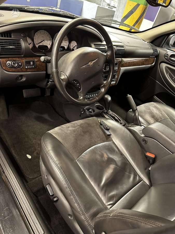 Chrysler Sebring - 3