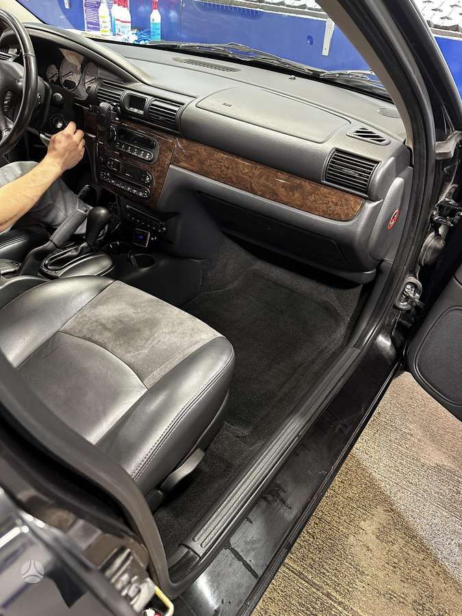 Chrysler Sebring - 5