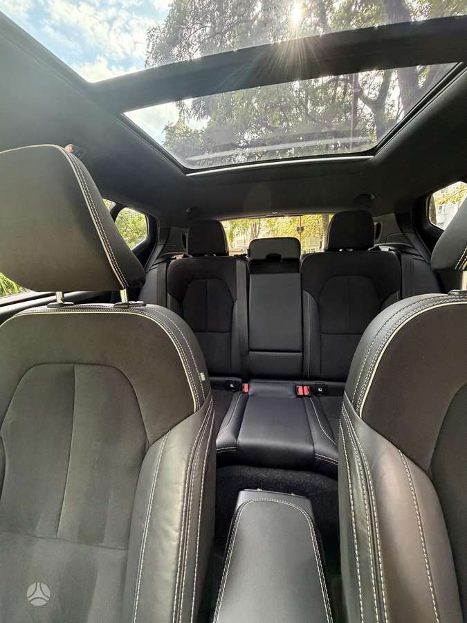 Volvo XC40 - 4