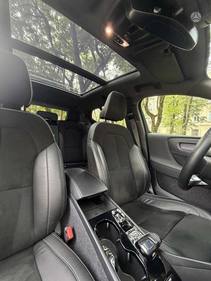 Volvo XC40 - 2