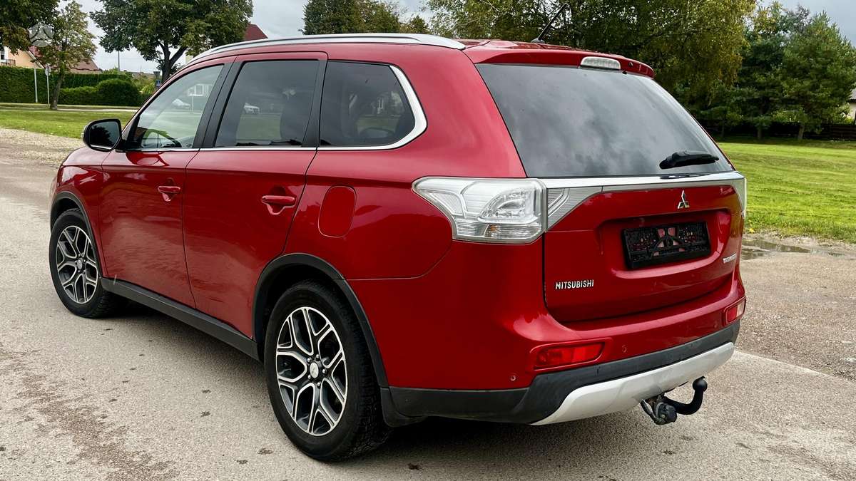 Mitsubishi Outlander - 5