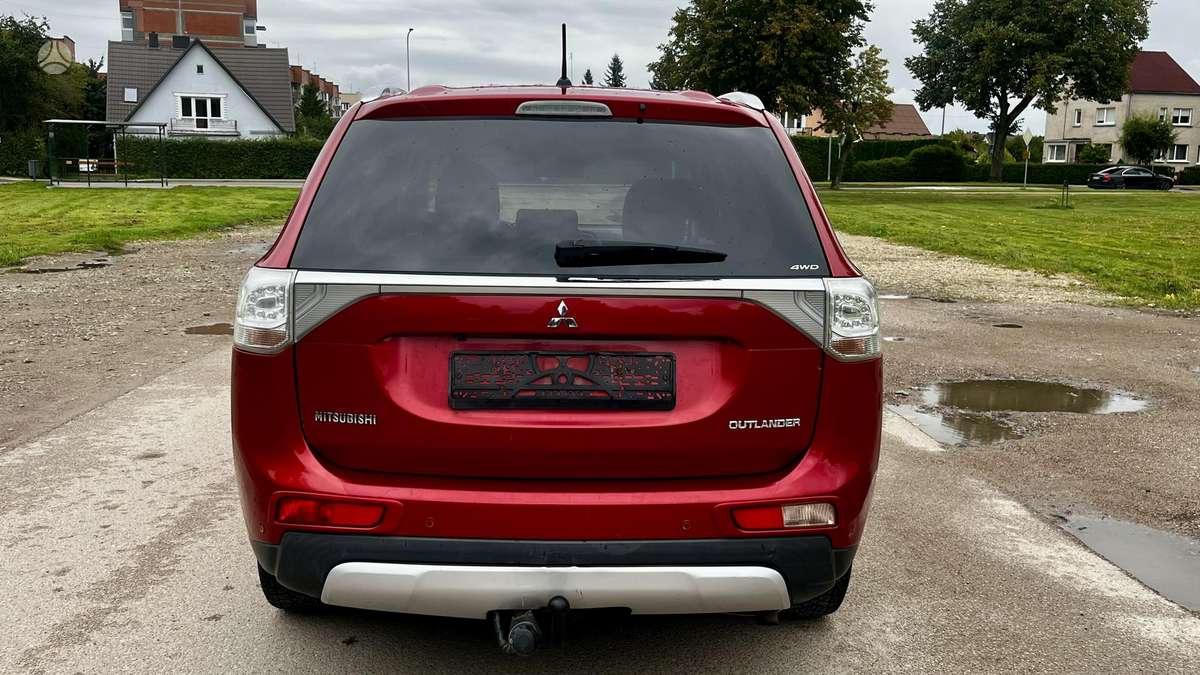 Mitsubishi Outlander - 6