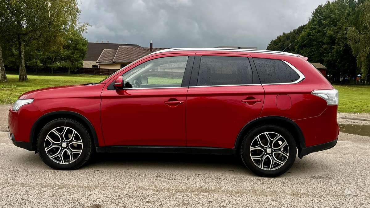 Mitsubishi Outlander - 7