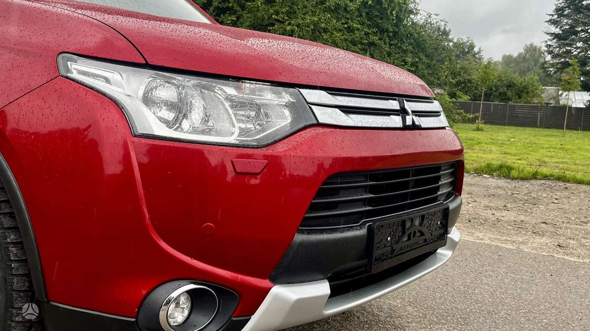 Mitsubishi Outlander - 9