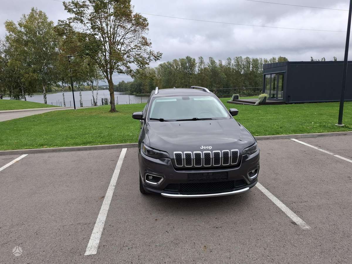 Jeep Cherokee - 2