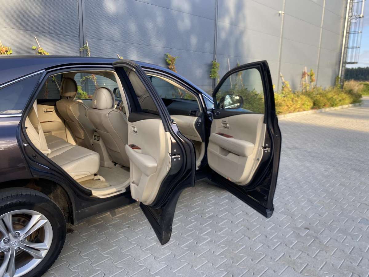 Lexus RX 450h - 12