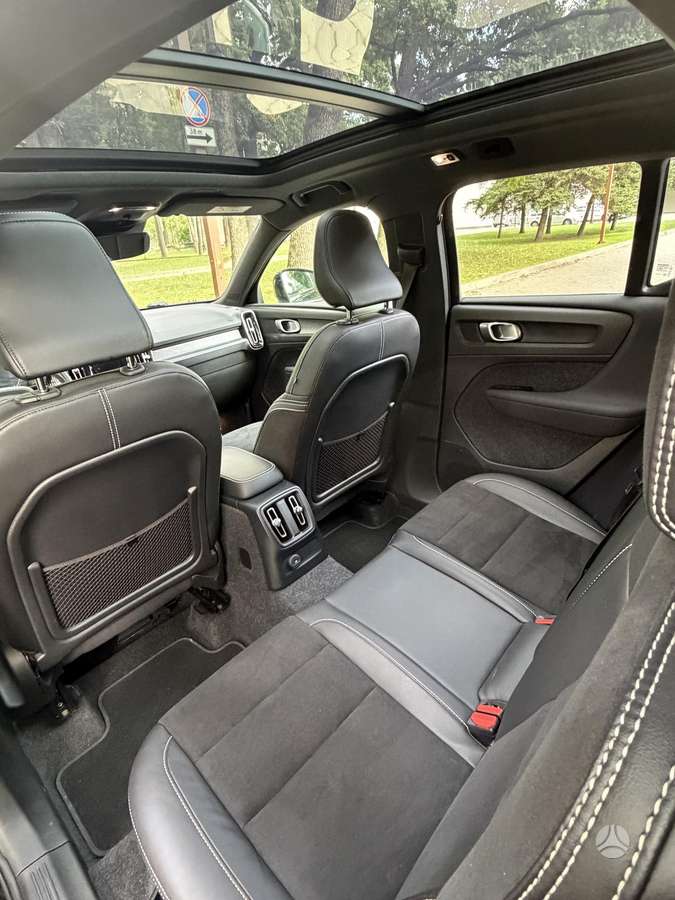 Volvo XC40 - 12