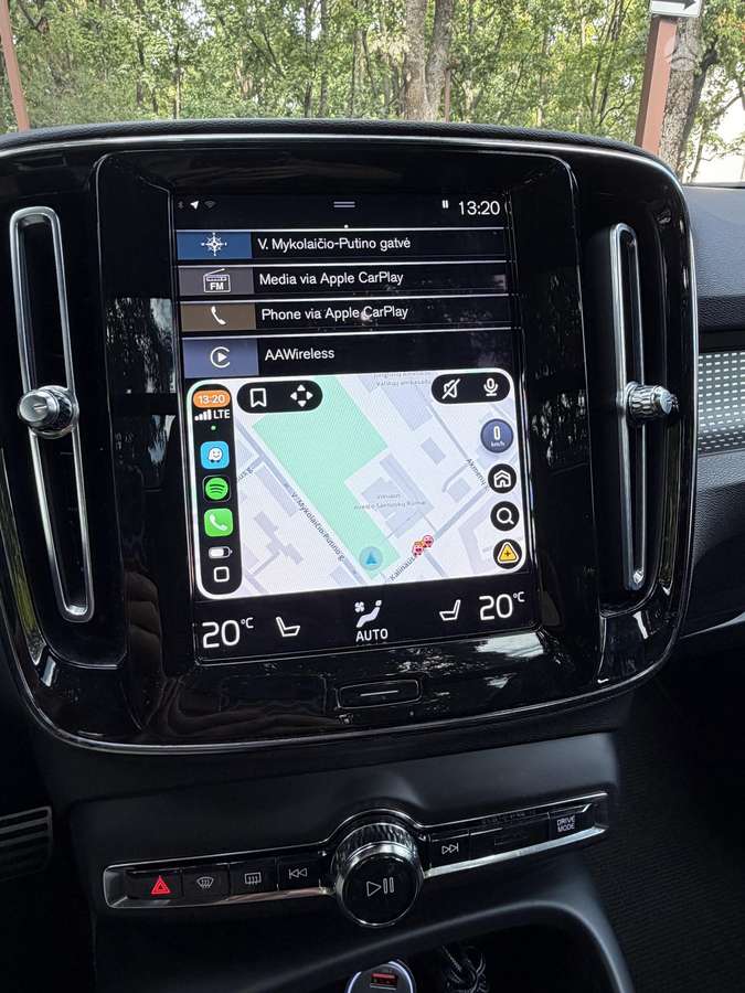 Volvo XC40 - 9