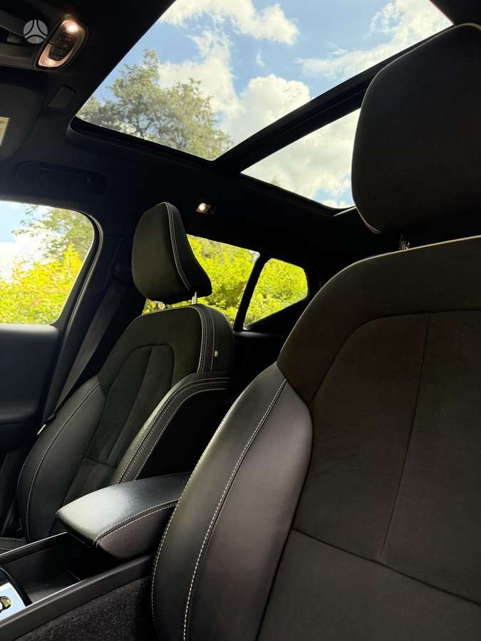 Volvo XC40 - 11