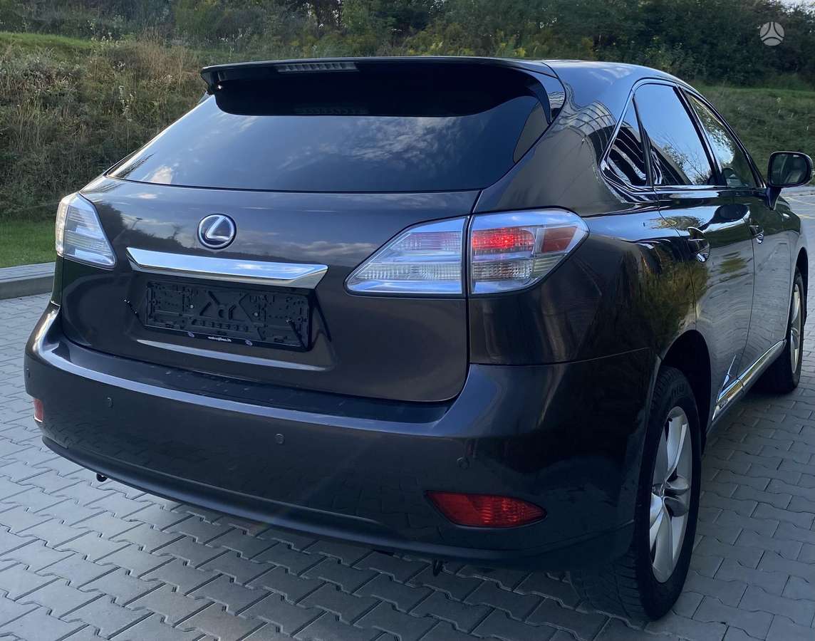 Lexus RX 450h - 11