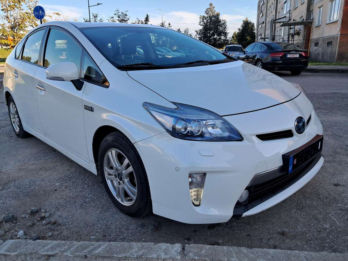 Toyota Prius - 1
