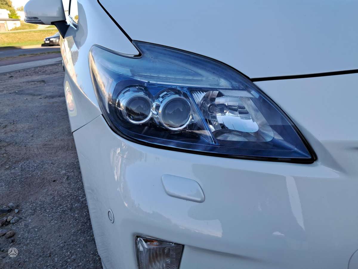 Toyota Prius - 11