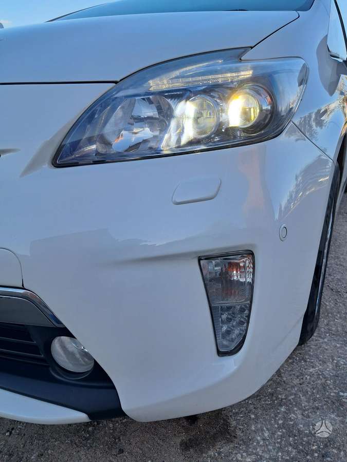Toyota Prius - 10