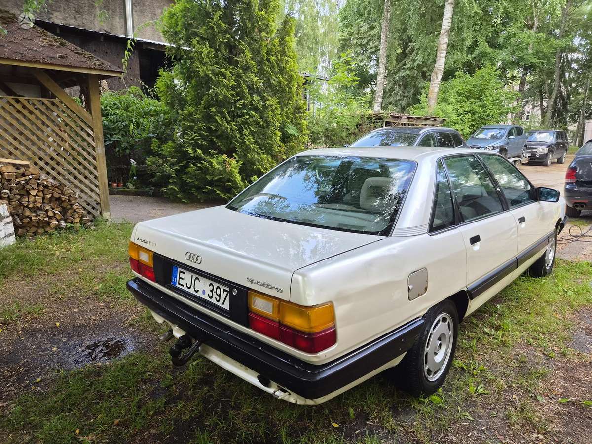 Audi 100 - 3