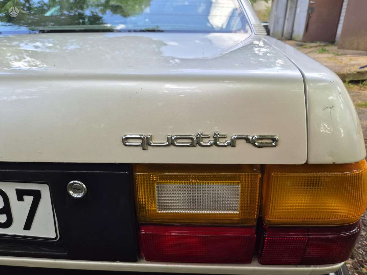 Audi 100 - 6