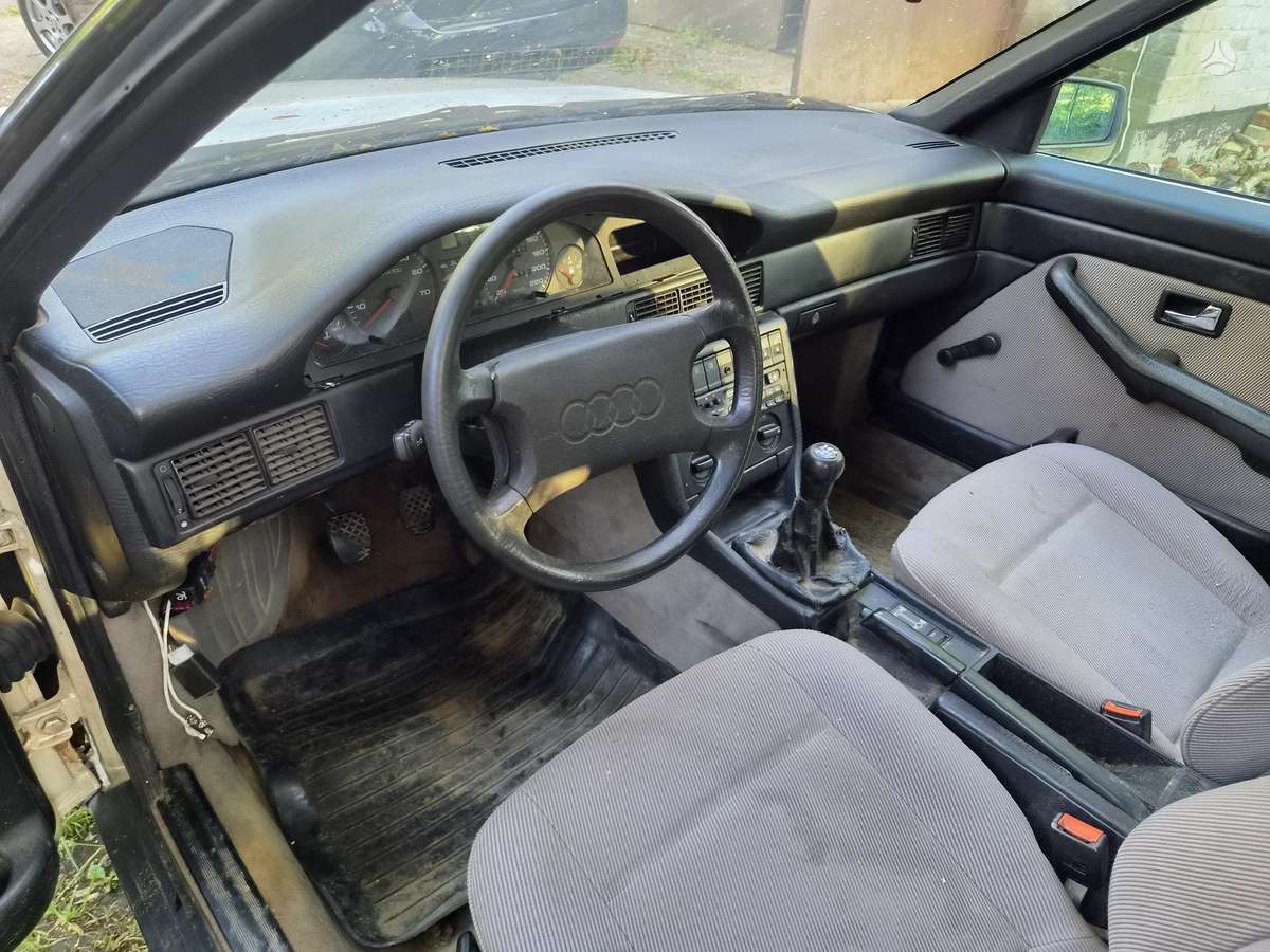 Audi 100 - 8