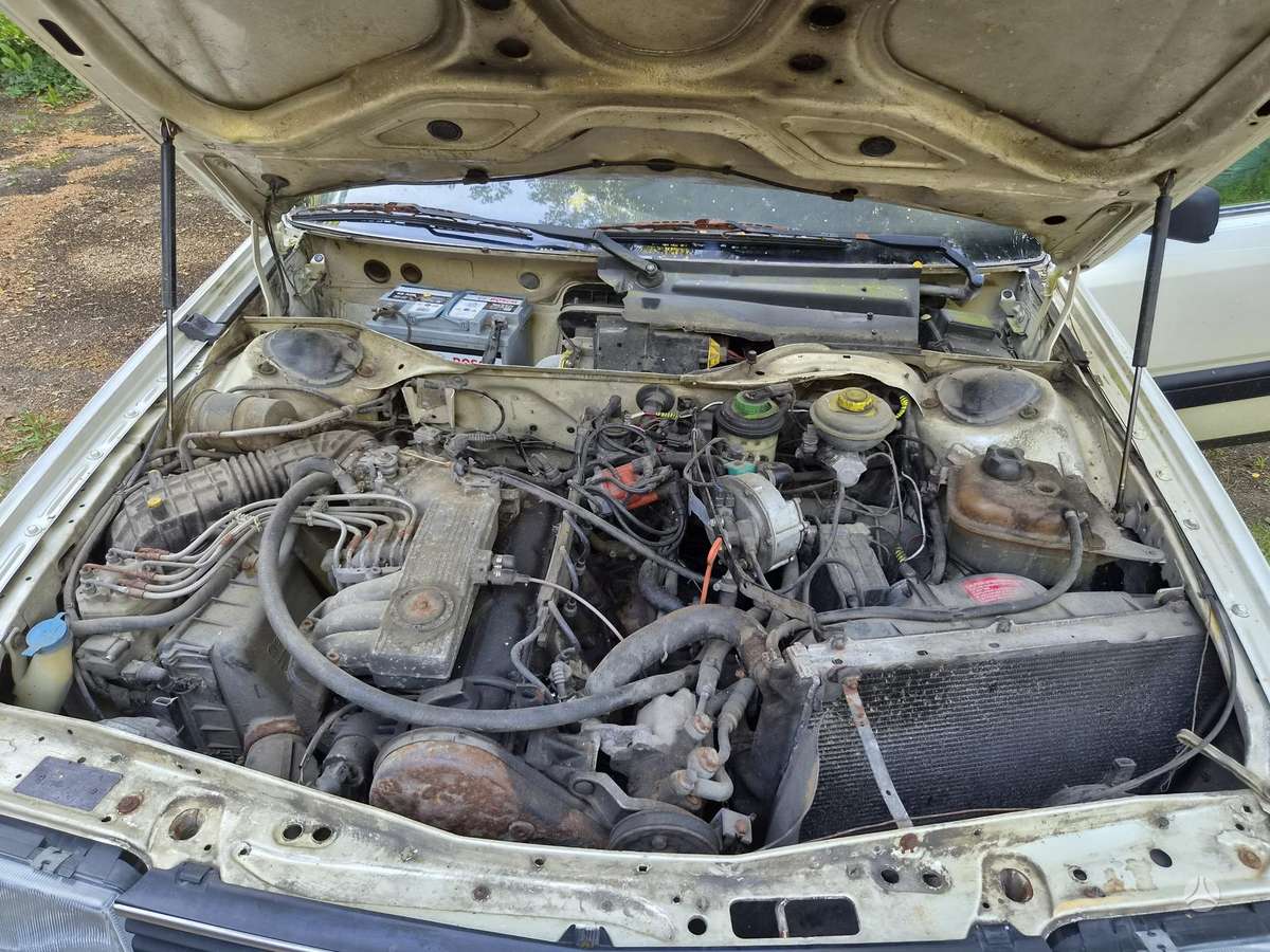 Audi 100 - 9