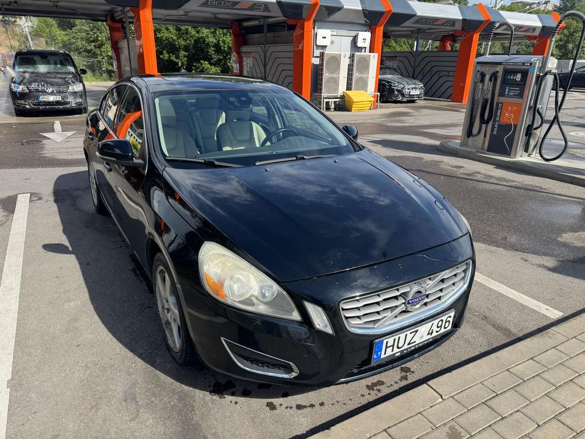 Volvo S60 - 3