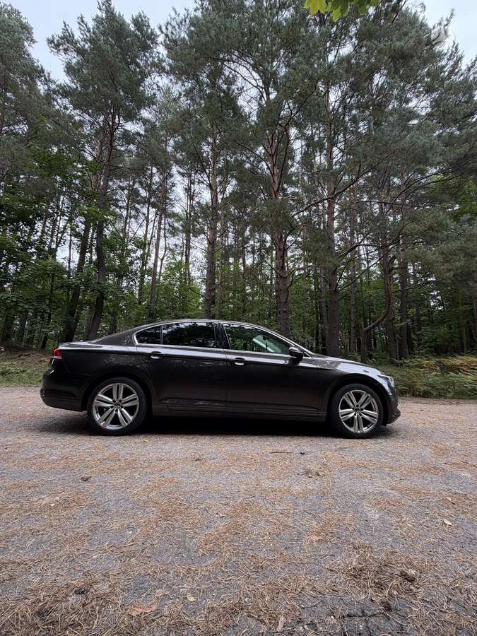Volkswagen Passat - 5