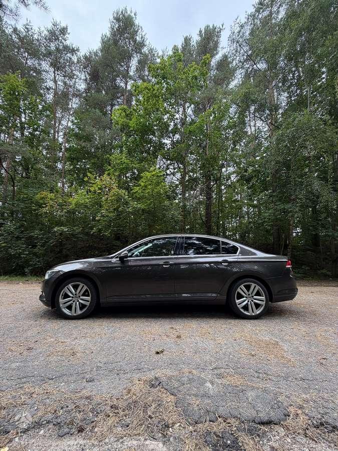 Volkswagen Passat - 6