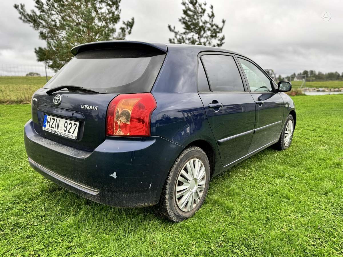 Toyota Corolla - 2