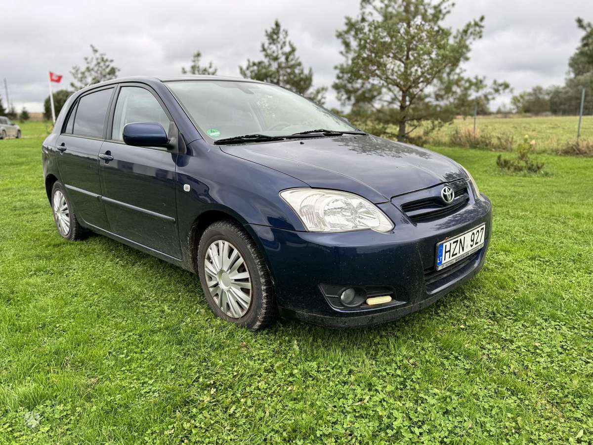 Toyota Corolla - 5